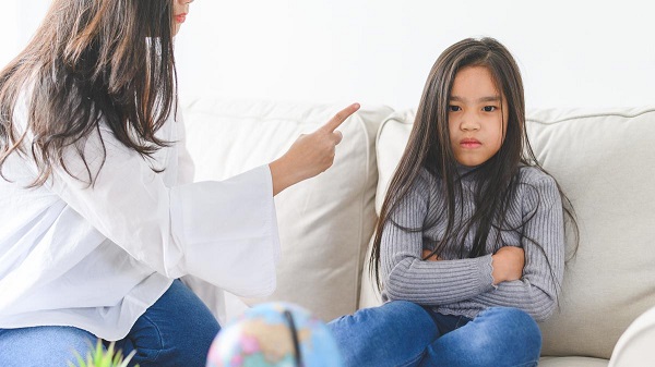 Mental Anak Terganggu Karena Kesalahan Didikan Orang Tua