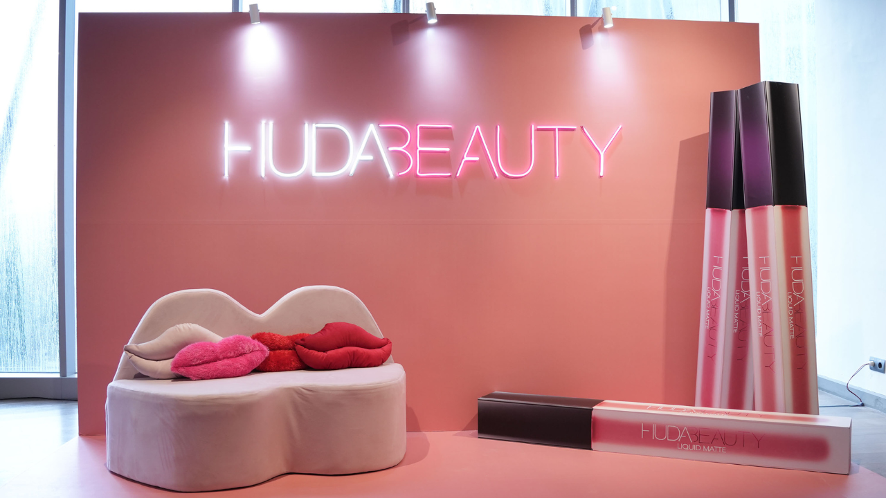 Produk Huda Beauty Masih Menjadi Andalan Para Makeup Artis