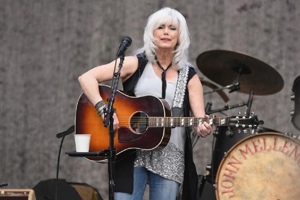 Penyanyi Emmylou Harris