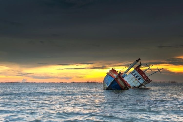 Kapal Karam Merupakan Kejadian Tenggelamnya Ke Badan Air