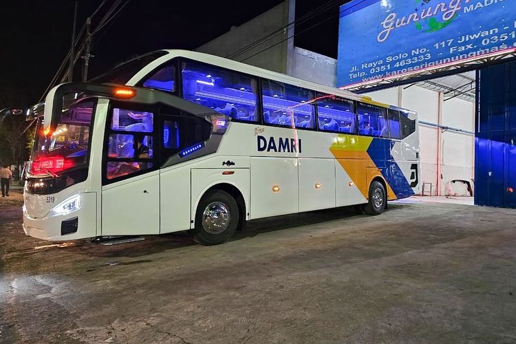 Perusahaan DAMRI