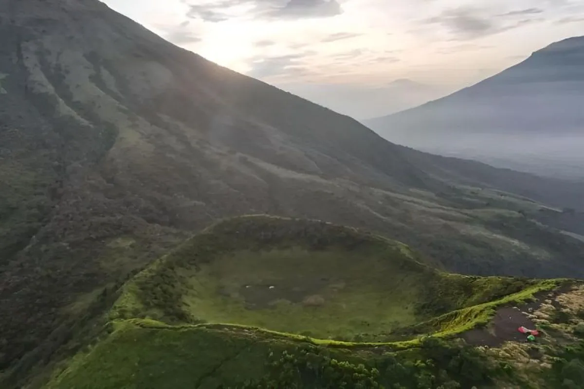 Rekomendasi Gunung Terbaik Untuk Mendaki