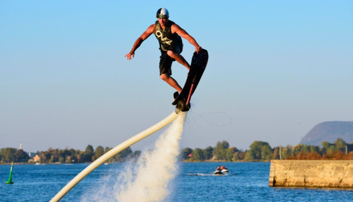 Permainan Flyboard Yang Super Keren!