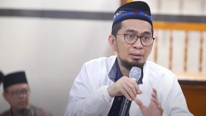 Ustadz Adi Hidayat