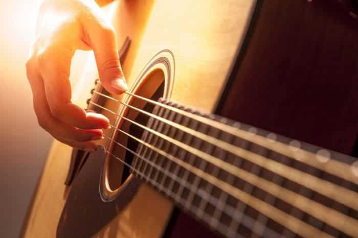 Alat Musik Dawai Atau Biasa Yang Di Sebut Gitar