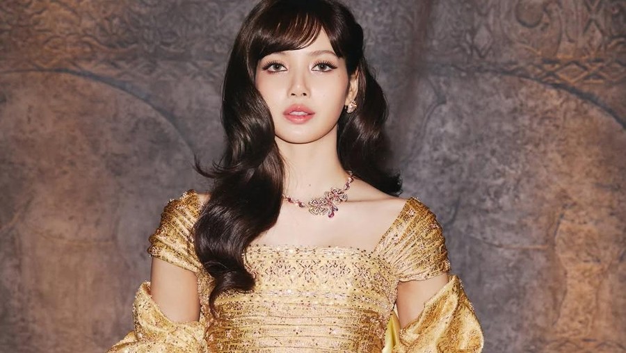 Lisa BlackPink Siap Jadi Bintang Di Film Komedi Romantis Netflix