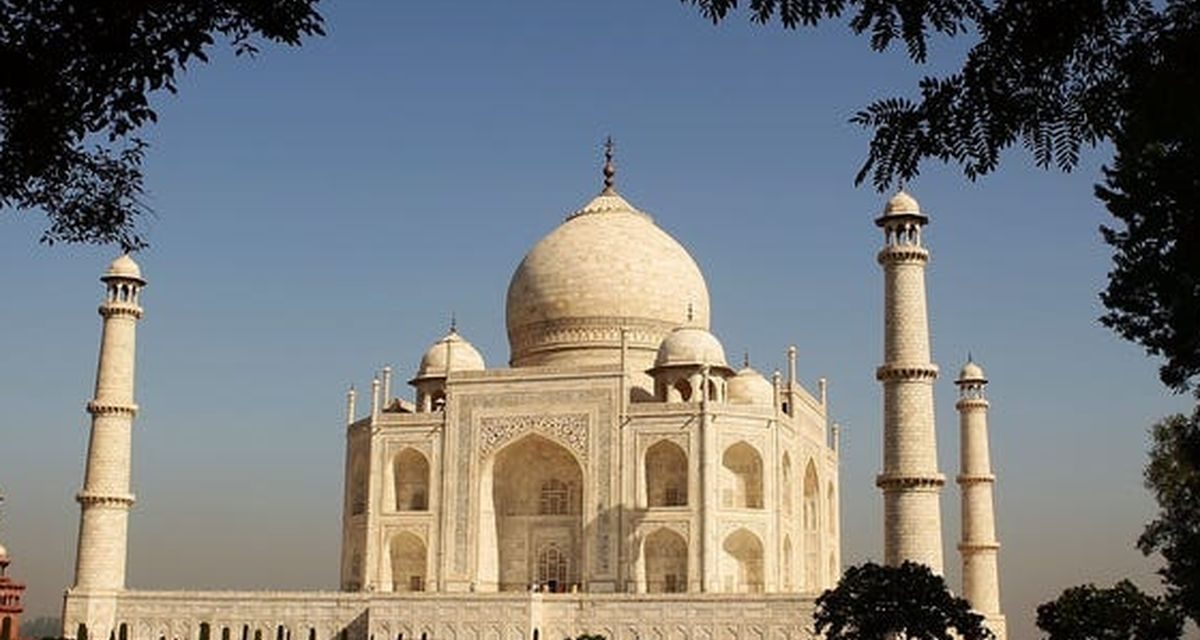 Bangunan Taj Mahal Monumen Terkenal Dan Memukau Di Dunia