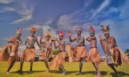 Daerah Papua Memiliki Kekayaan Alam Dan Budaya Yang Besar