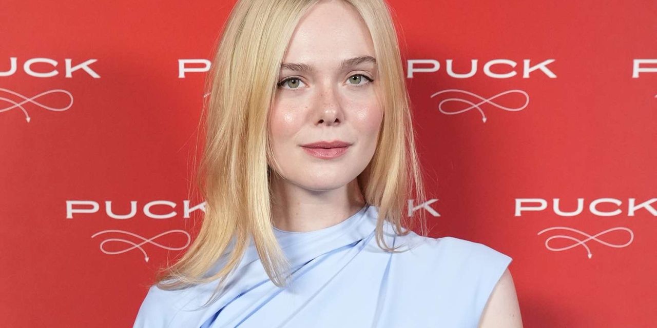 Elle Fanning Tampil Bak Putri Dongeng di Oscar 2026