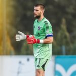 Maarten Paes Jadi Pemain Terbaik Ajax, Namun Tetap Tuai Kritik