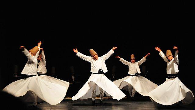 Tarian Sufi Sebagai Ekspresi Spiritual Yang Mendalam