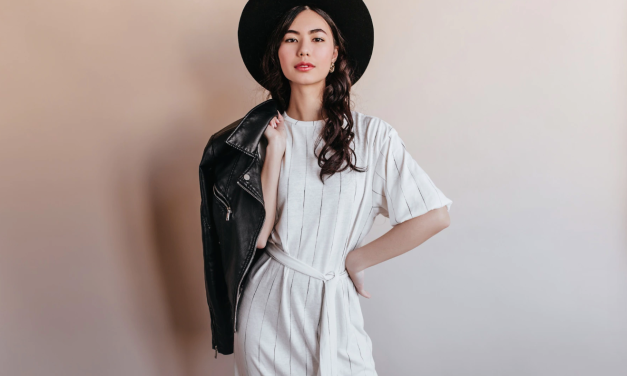 Tampil Trendy Dengan Bijak Memilih Pakian Model Timeless