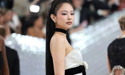 Jennie Kim, Duta Global Perdana Vaseline dalam 150 Tahun