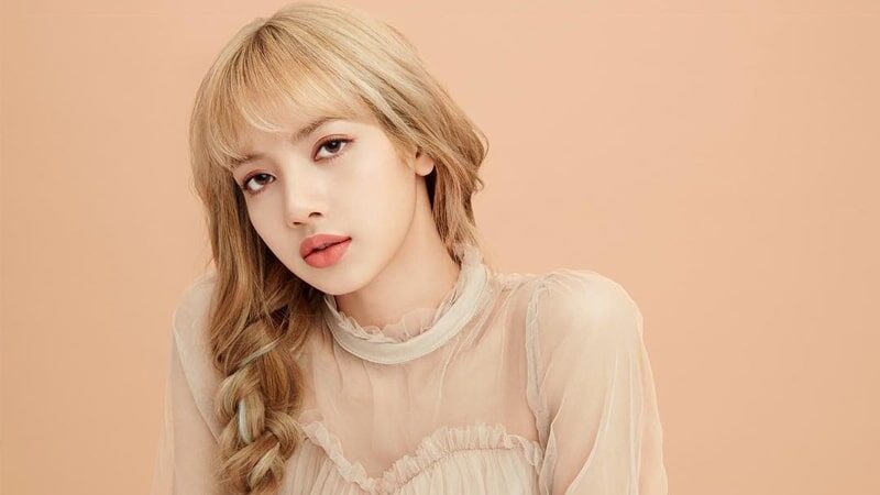 Lisa BLACKPINK Jadi Idol K-Pop Kedua Tampil di FIFA World Cup
