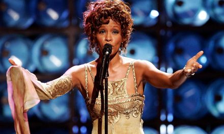 Penyanyi Whitney Houston, Legendaris Dan Penuh Bakat