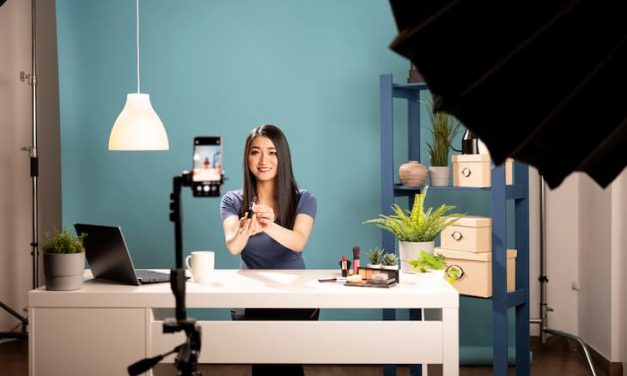 NIB untuk Influencer, Negara Tak Boleh Kalah Cepat dari Algoritma
