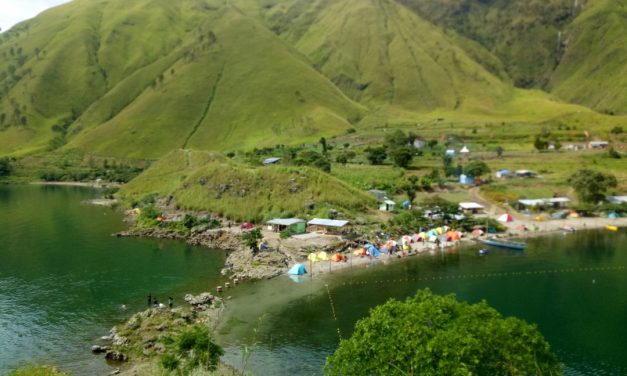 Pantai Paropo Silalahi Tempat Terbaik Menikmati Alam Danau Toba!