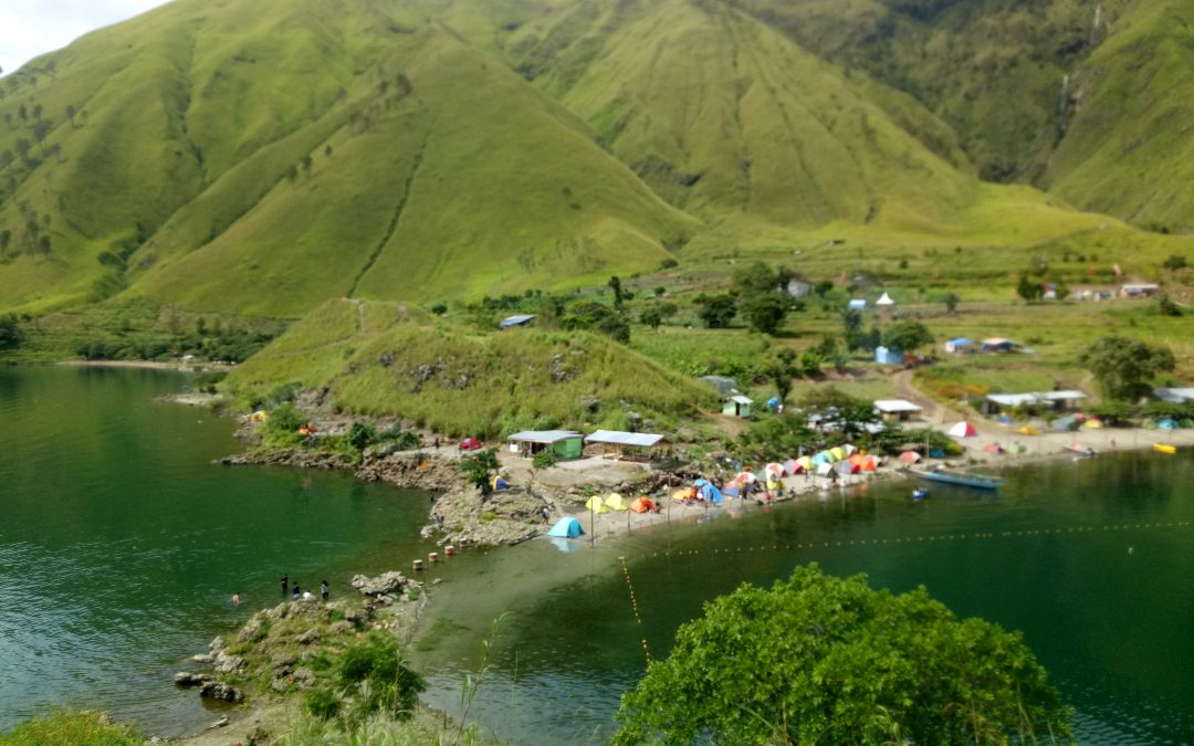 Pantai Paropo Silalahi