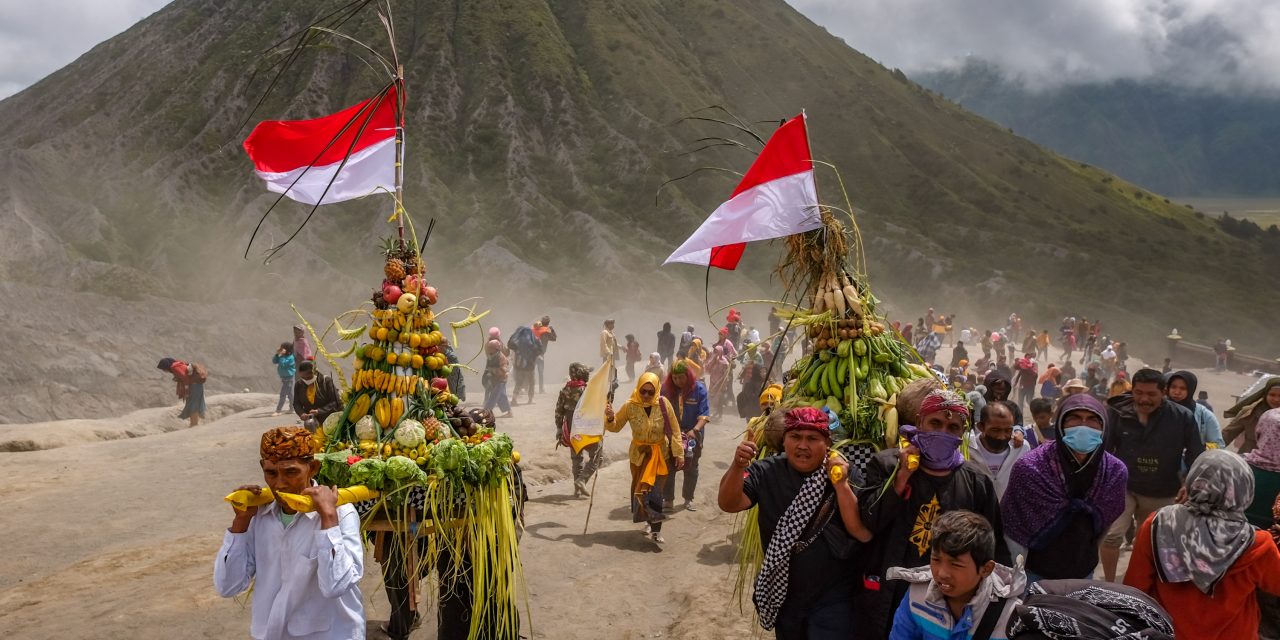 Ritual Yadnya Kasada Simbol Penghormatan Kepada Leluhur