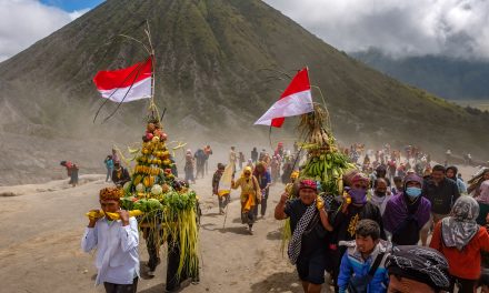 Ritual Yadnya Kasada Simbol Penghormatan Kepada Leluhur