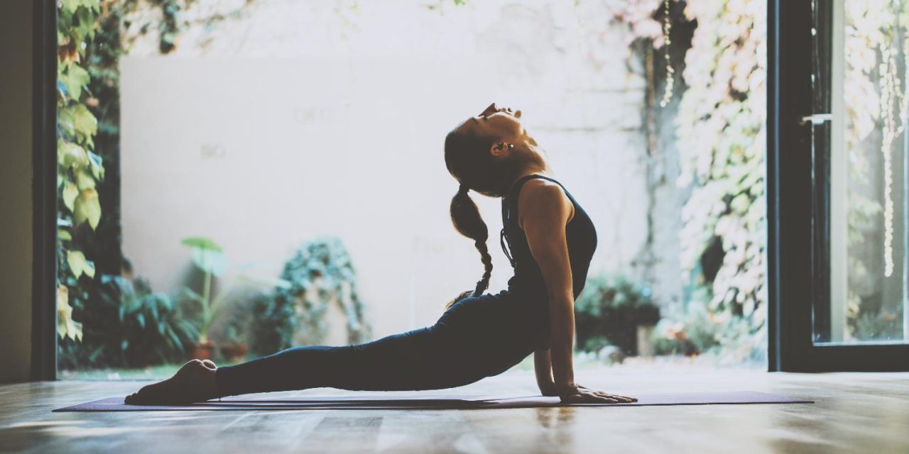 Senam Yoga Bagus Untuk Pikiran & Jiwa, Ini Dia Prinsip Utamanya