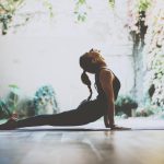 Senam Yoga Bagus Untuk Pikiran & Jiwa, Ini Dia Prinsip Utamanya